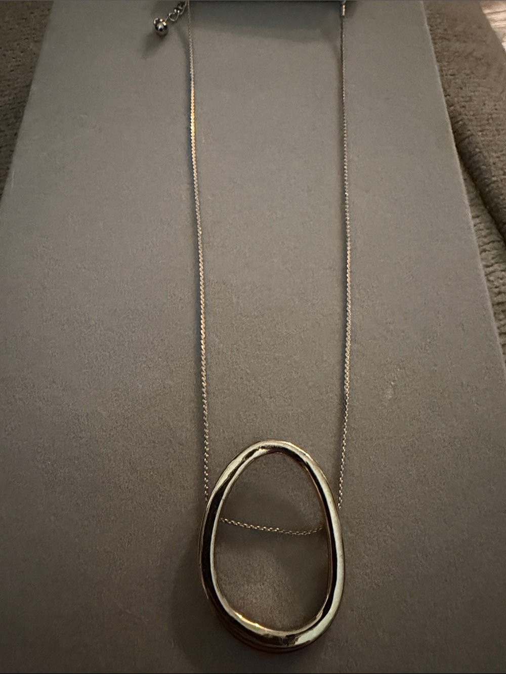 Elegant Gold Tone Oval Pendant Necklace - Women's Jewelry